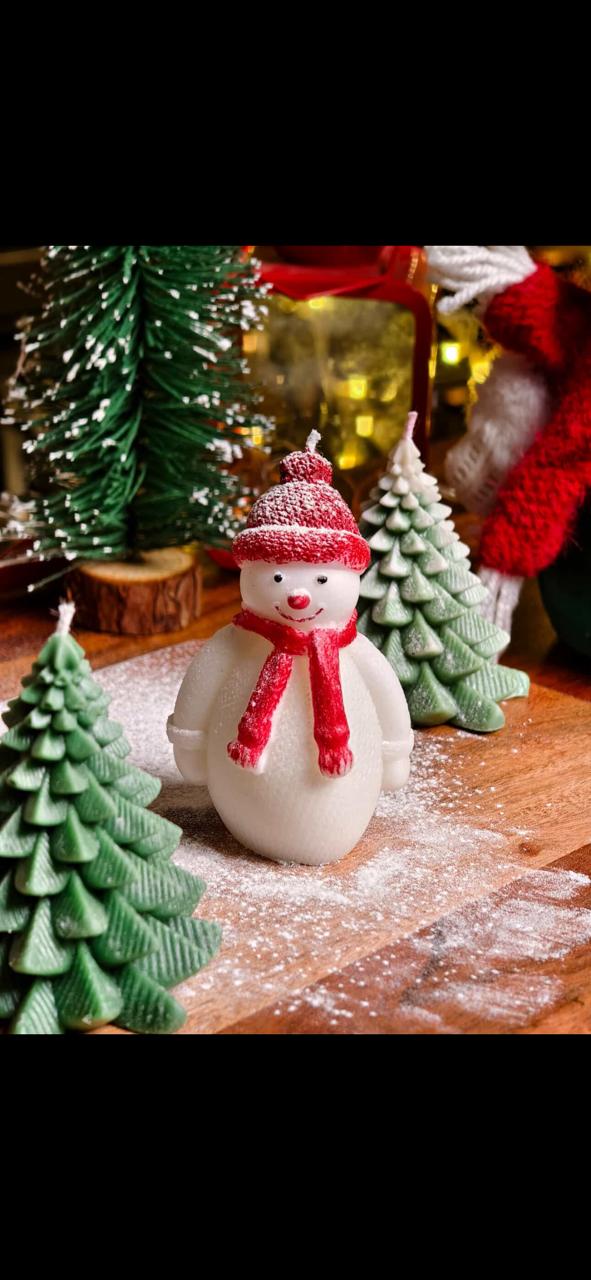 Snowman candle Hand painted 5-6hrs burn